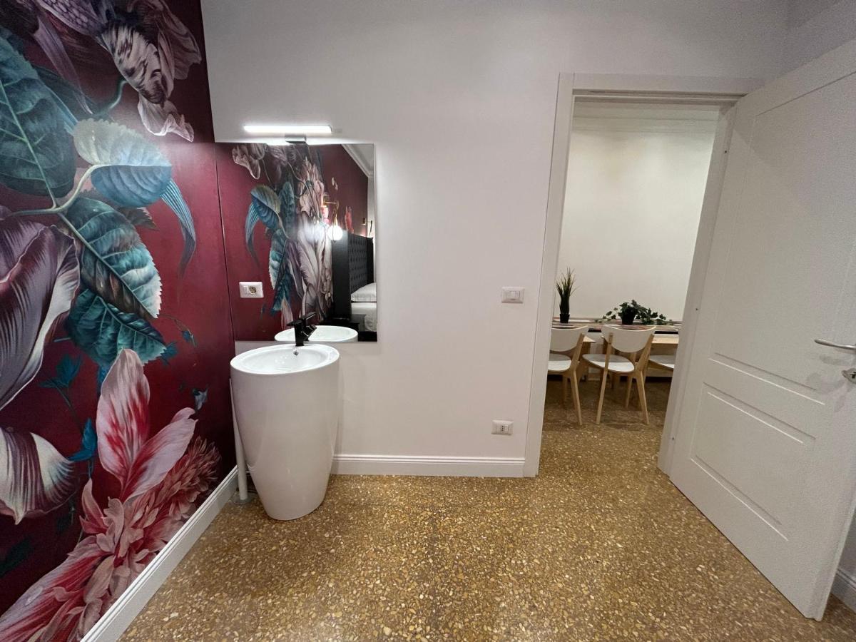 Raffaello'S Place Roma Exterior foto